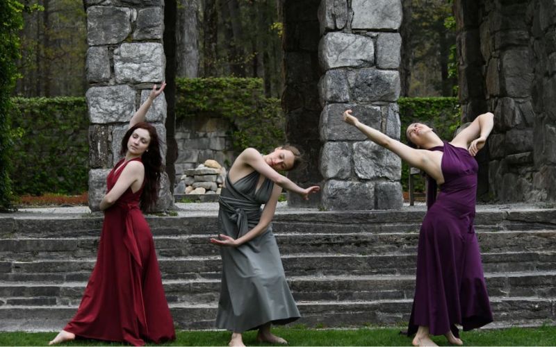 Dancers at The Mount