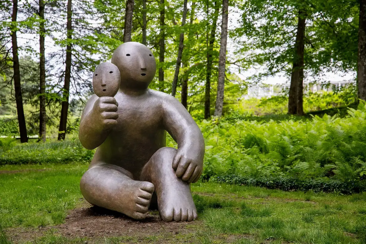 Joy Brown, Sitter with Mask, Photo byEric Limon